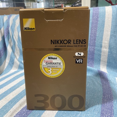 Nikon 300mm e pf ed - f/4,